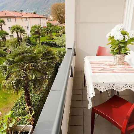 Double Room.3 *